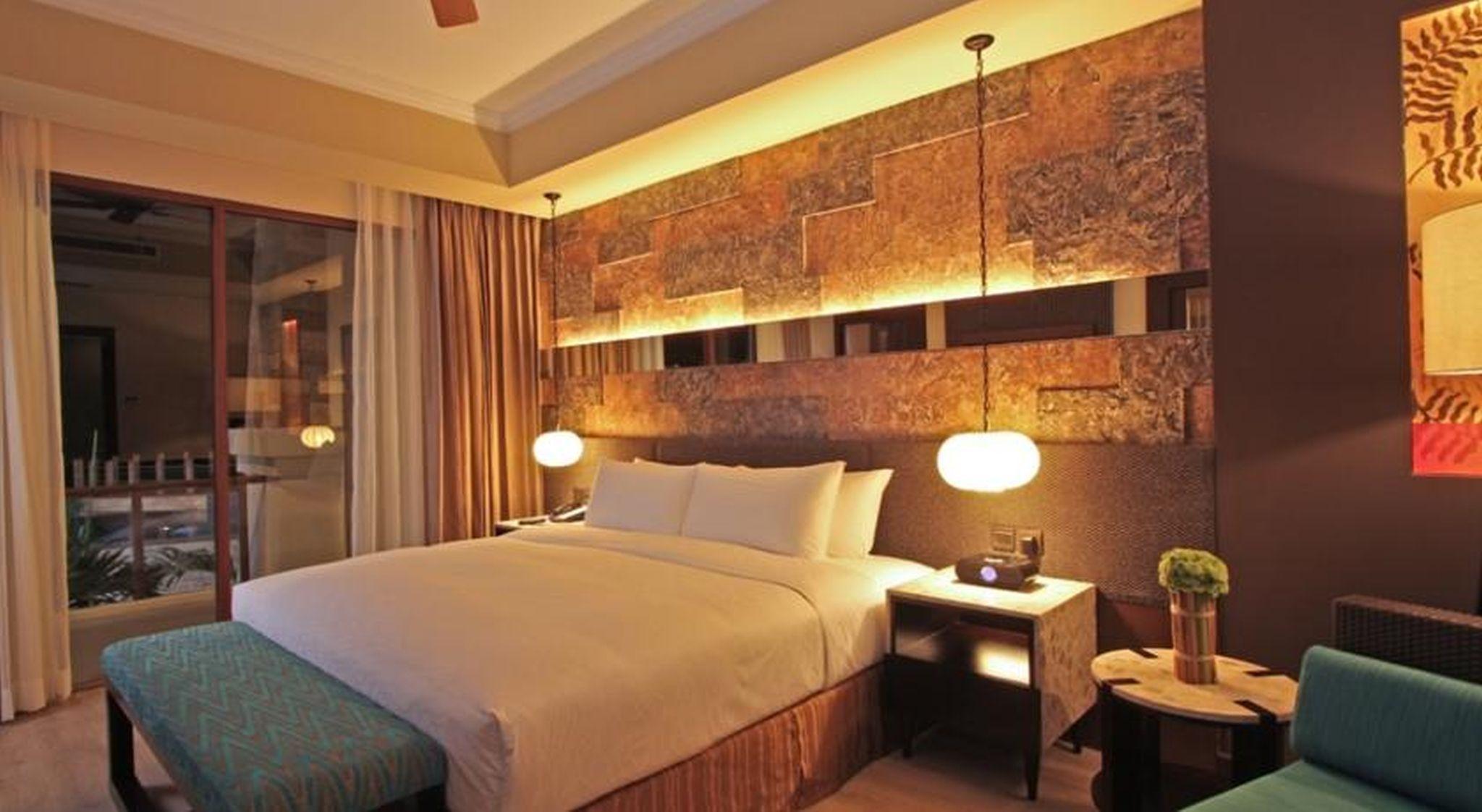 The Bellevue Resort Panglao Bagian luar foto Deluxe Room